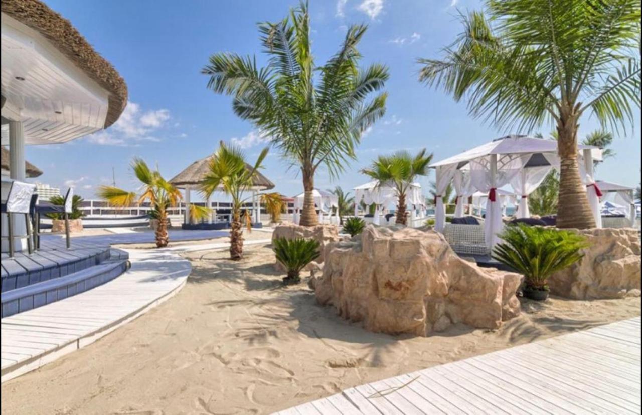 Velier Holiday Apartments Mamaia Esterno foto