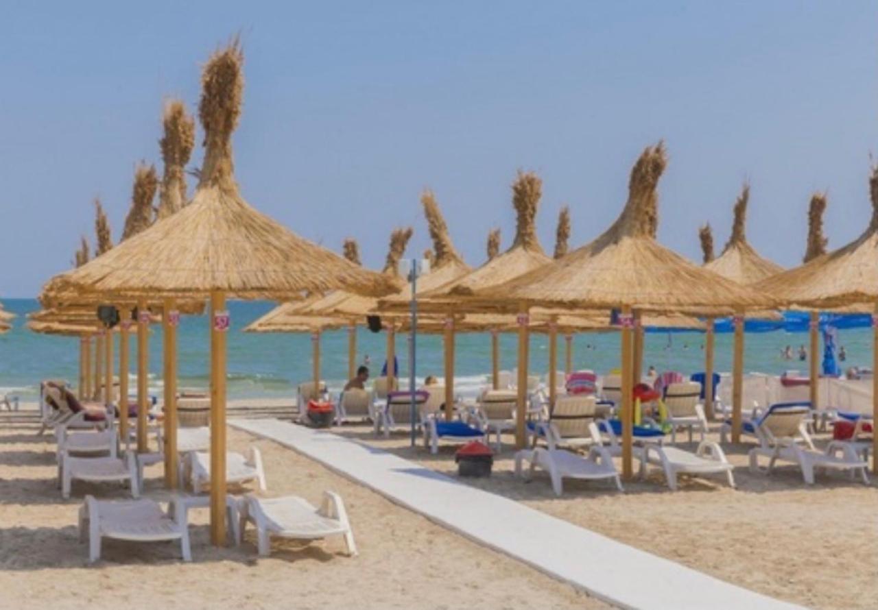 Velier Holiday Apartments Mamaia Esterno foto