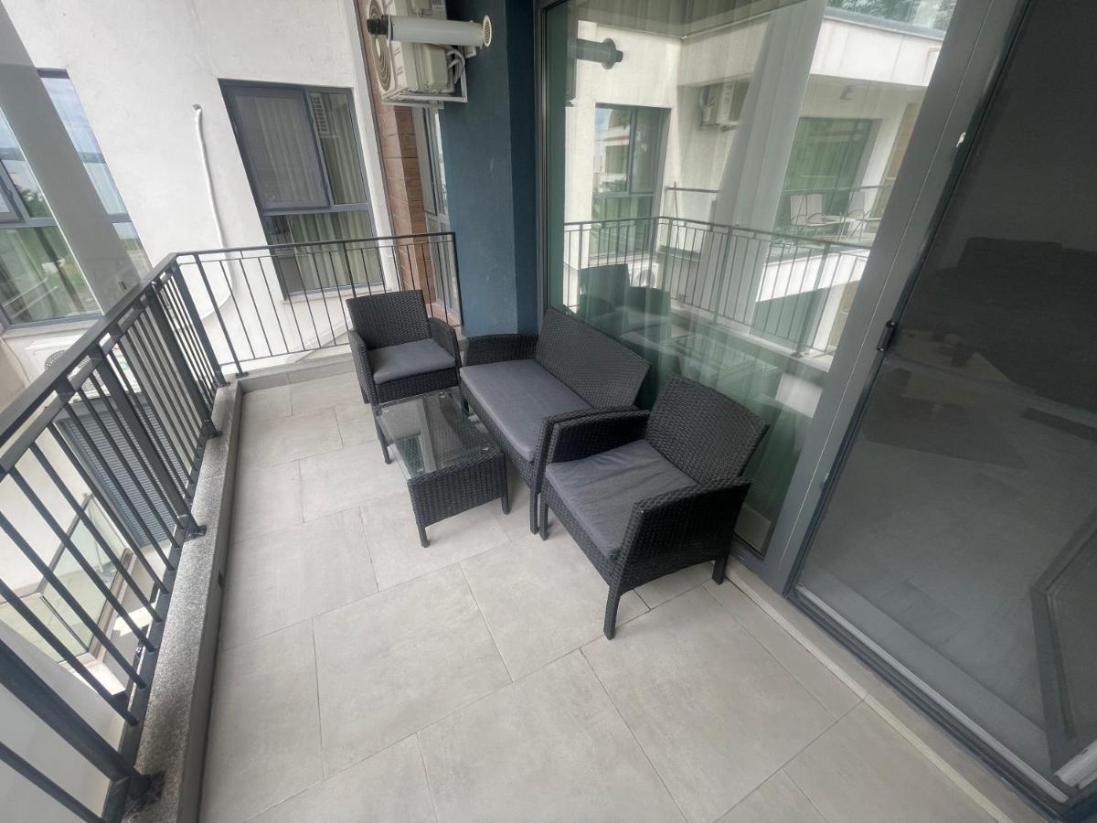 Velier Holiday Apartments Mamaia Esterno foto