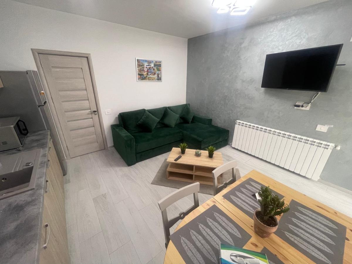 Velier Holiday Apartments Mamaia Esterno foto